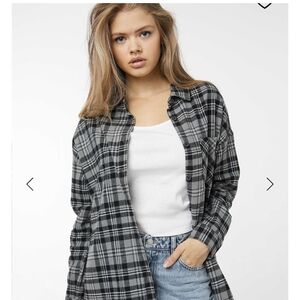 Black and Gray Oversized Button Down Shirt with Dress Collar